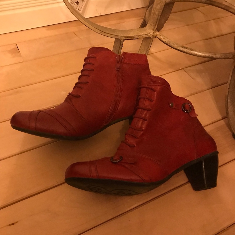 Brako Ankle boots